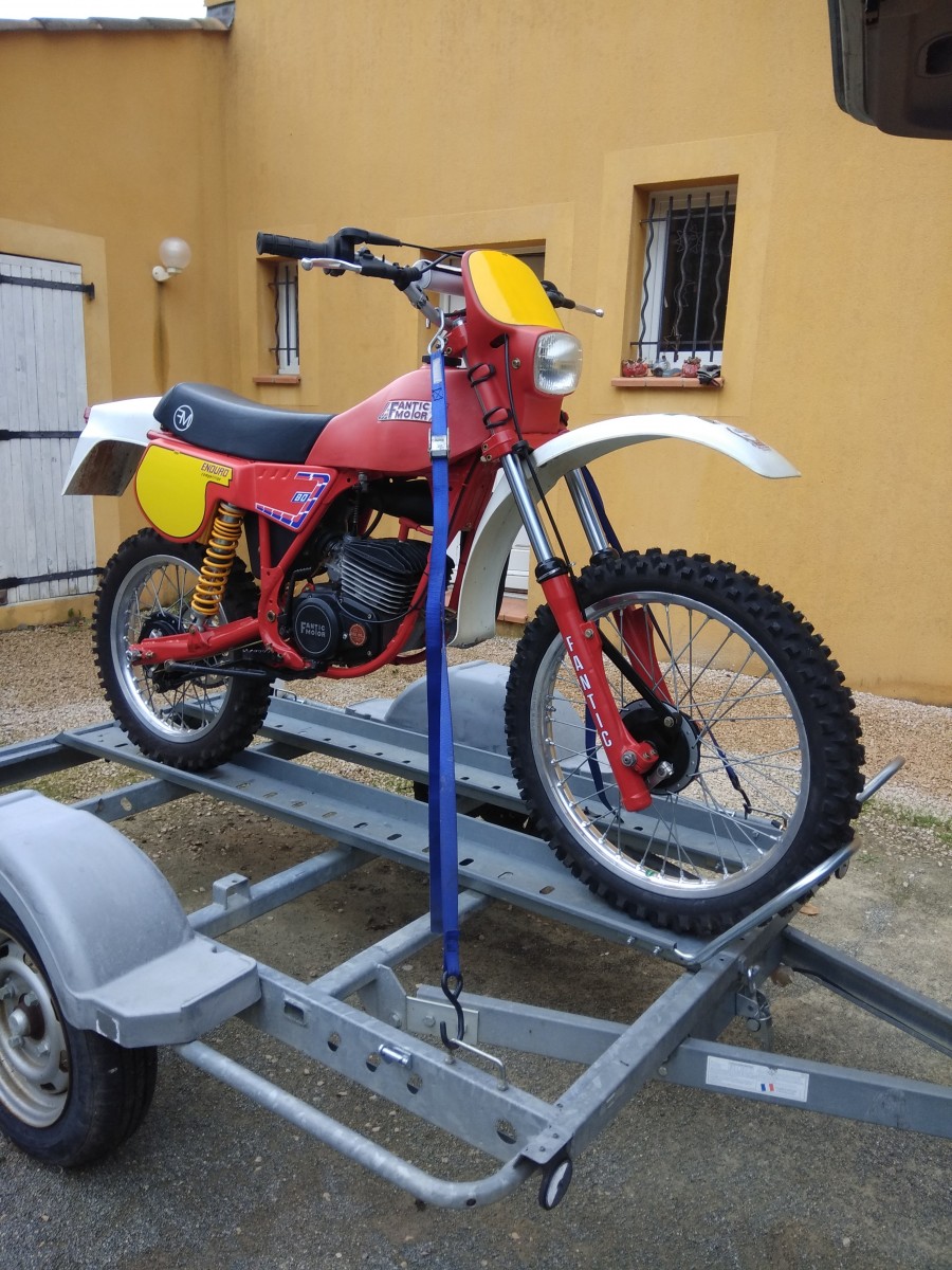 ISDT Brioude : les motos et les équipes